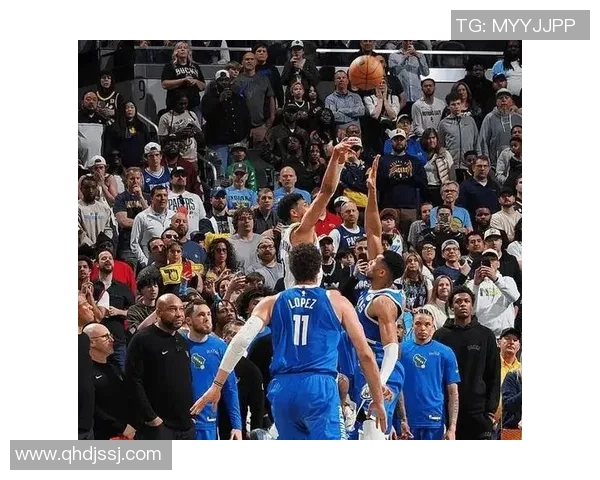 热火与雄鹿激战正酣现场直播全程回顾与精彩瞬间分享